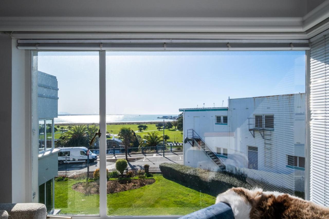 Art Deco Beauty On The Bay Hill Apartment Timaru Exterior photo