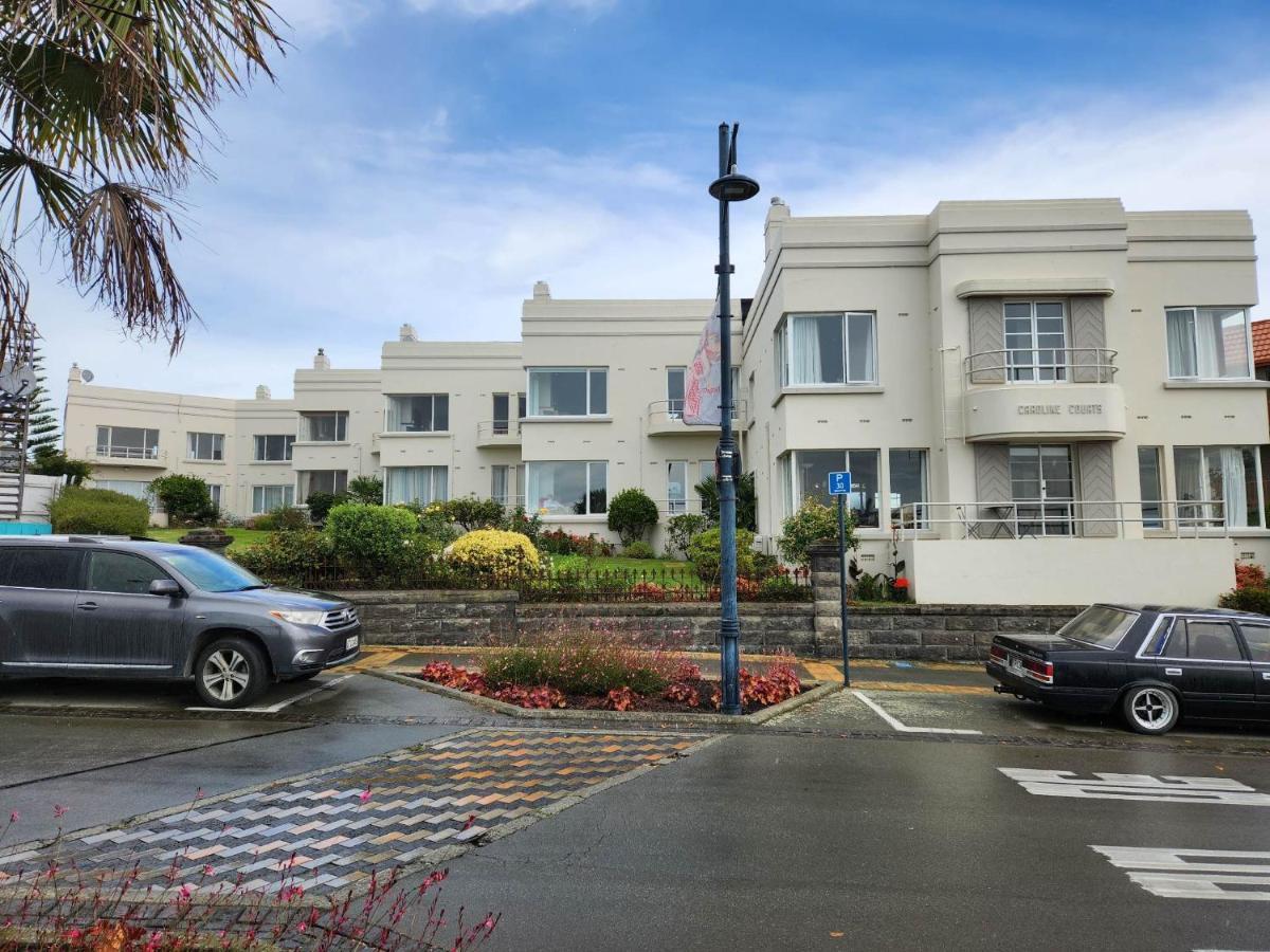 Art Deco Beauty On The Bay Hill Apartment Timaru Exterior photo