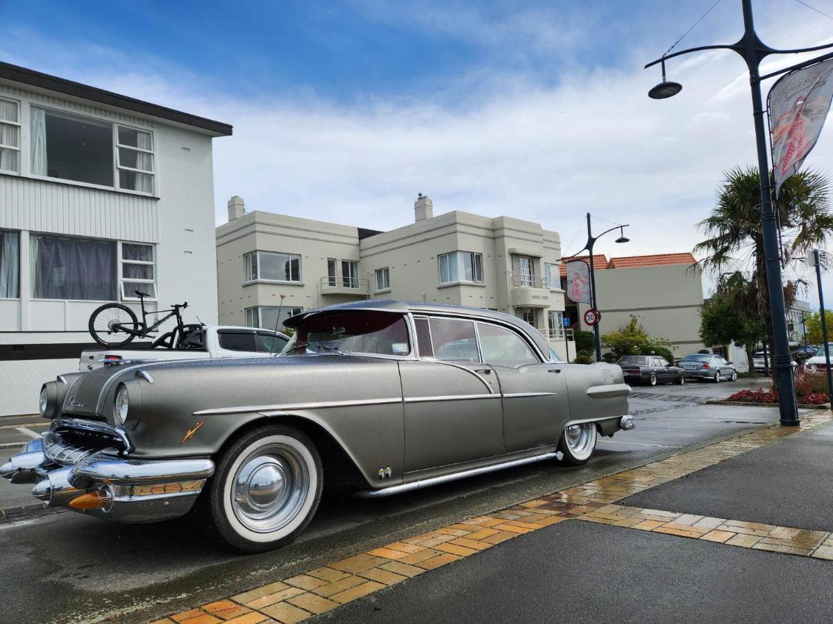 Art Deco Beauty On The Bay Hill Apartment Timaru Exterior photo